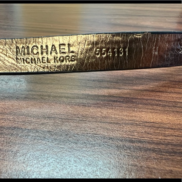 Michael Kors Signature Chain Belt Bag - Picture 7 of 8